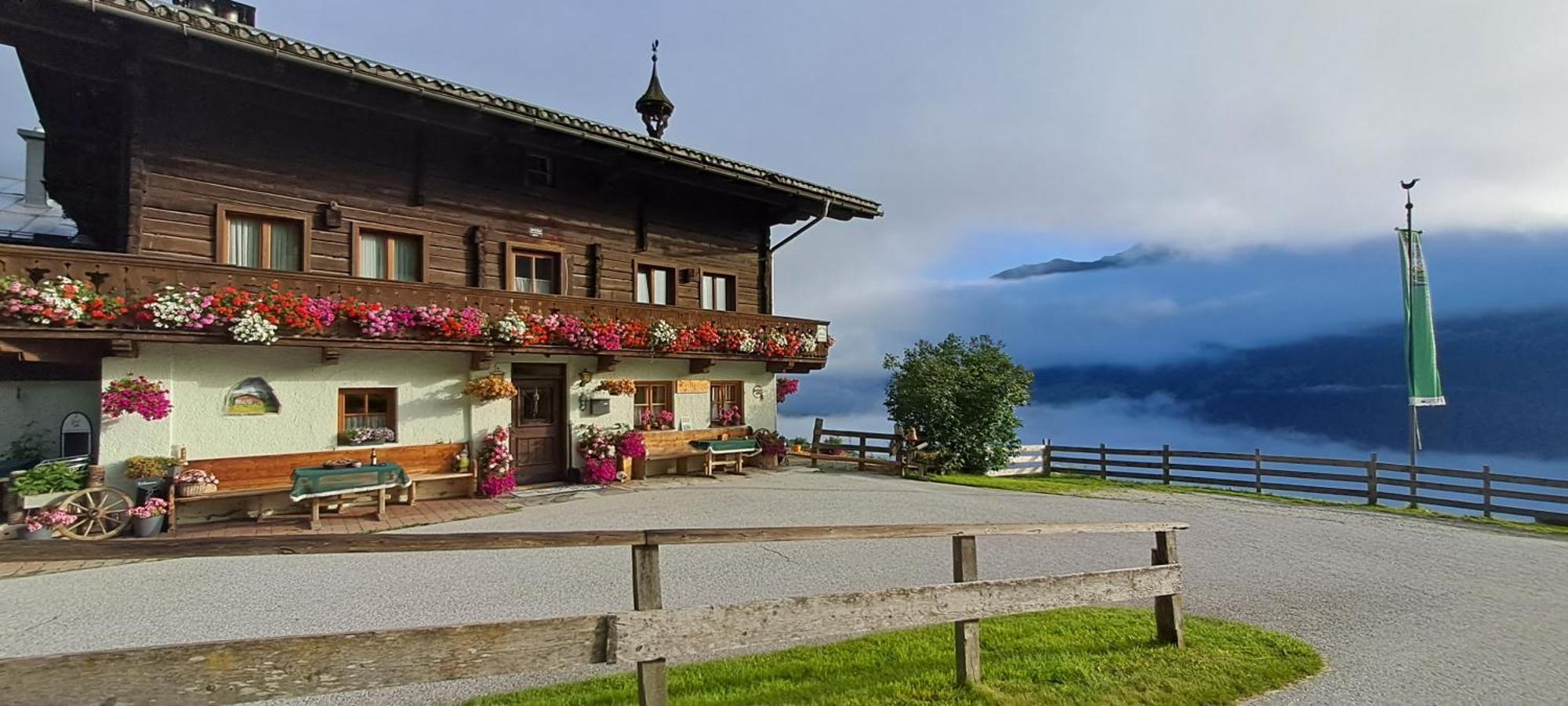 Ferienwohnung Hartlgut Bad Hofgastein Pokoj fotografie